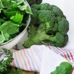 Verduras de hoja verde y brócoli para respirar mejor: así protegen tu pulmones frente a enfermedades crónicas