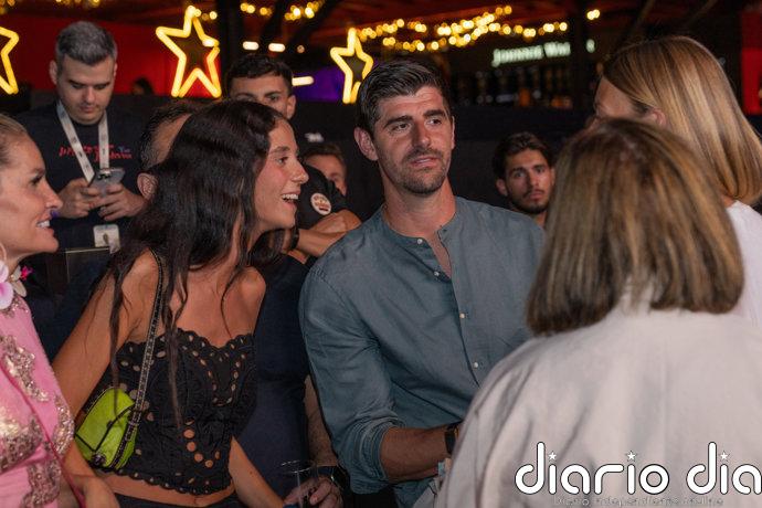 Victoria Federica luce el top de escote corazón 'made in Spain' más favorecedor del verano