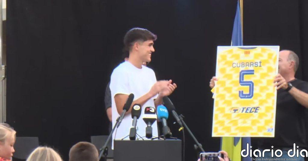 Vilablareix homenajea a Pau Cubarsí por su actuación en el Mundial de fútbol