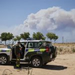 Von der Leyen aplaude "la valentía" de los efectivos que combaten los incendios de Madrid y Ávila