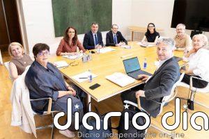Xunta y universidades inician el diálogo para "mejorar" la organización y la gestión de la PAU en Galicia