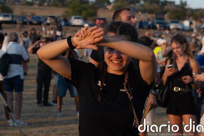 Al menos 300 personas atendidas tras el eclipse, la mayoría por dolencias oculares