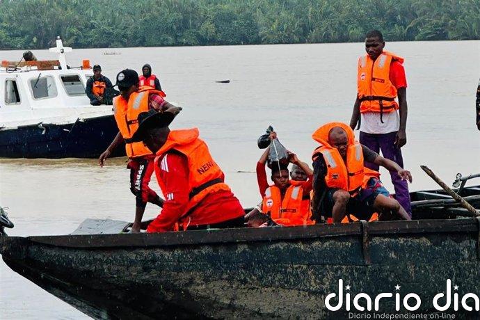 Al menos 46 personas fallecidas, 16 desaparecidas y 15 rescatadas tras volcar una embarcación en el noroeste de Nigeria
