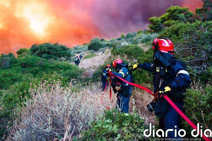 Al menos cuatro heridos por la colisión en vuelo de dos helicópteros que combatían los incendios de Grecia