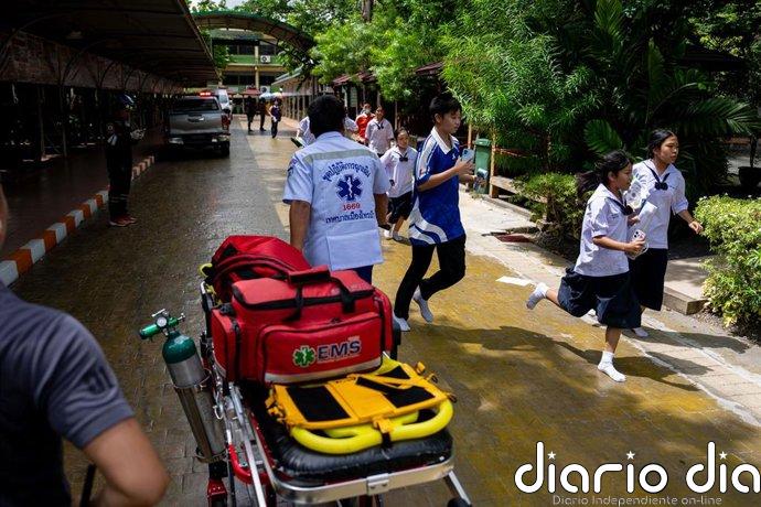Al menos seis muertos y una quincena de heridos en un tiroteo en un colegio en el centro de Tailandia