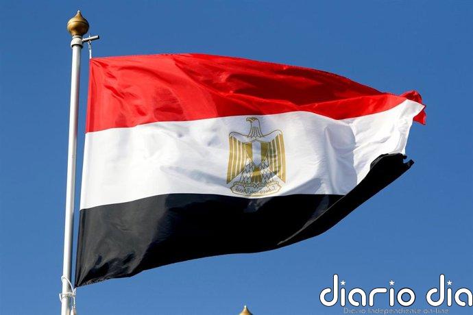 Al menos tres muertos y 17 heridos por una explosión en un centro comercial al este de El Cairo