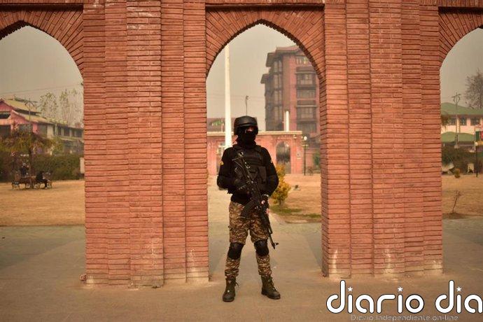 Al menos un muerto y un herido en un ataque terrorista en la región de Cachemira (India), el segundo en dos semanas