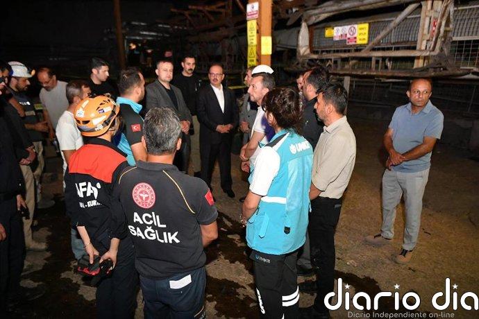 Al menos un muerto y una veintena de heridos tras el derrumbe de una mina de carbón en Ankara (Turquía)