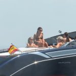 Ana Fernández presume de tipazo a bordo de su barco en Mallorca