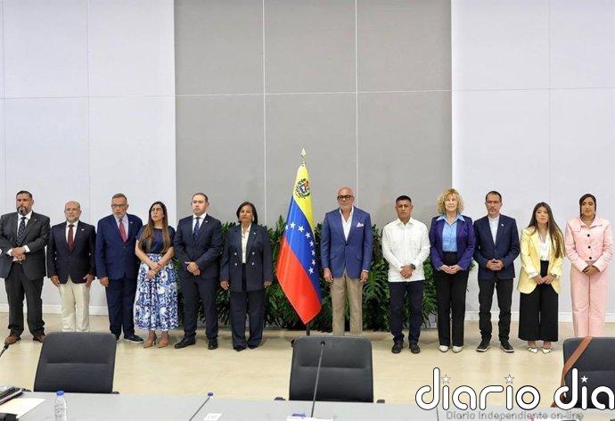 Arranca el diálogo político entre la Asamblea Nacional venezolana y representantes de la oposición