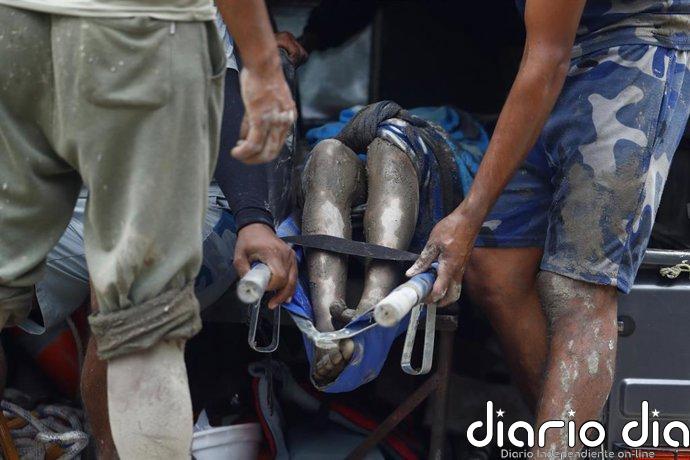 Ascienden a más de 160 los muertos por las inundaciones en el norte de Nepal, en la frontera con China