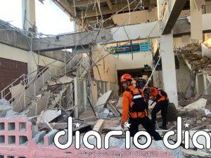 Aumentan a más de 50 los muertos por el seísmo de magnitud 7,7 en la isla de Flores, Indonesia