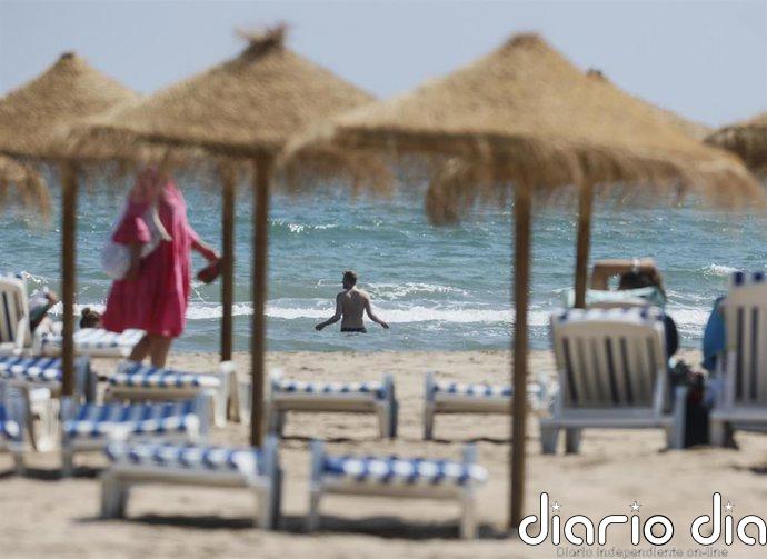 Aviso amarillo por calor en interior de Valencia y sur de Alicante tras una noche tórrida generalizada en el litoral