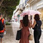 Aviso naranja por calor este miércoles en Almería y amarillo en Málaga con máximas de hasta 40 grados
