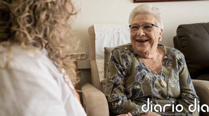Barcelona regulará el Servicio de Ayuda a Domicilio (SAD) para mejorar su calidad y eficiencia