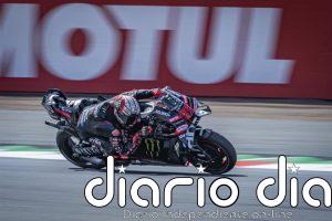 Bezzecchi pulveriza el récord de Silverstone y domina el viernes tras su lesión