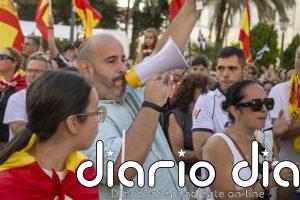 Bomberos y otros profesionales al pie de la crisis se manifiestan en Ceuta para reclamar soluciones