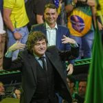 Brasil invita al embajador argentino a volver a Buenos Aires y rebaja las relaciones a nivel consular