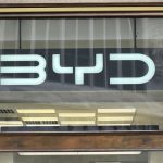 BYD reduce un 20,5% su beneficio en el primer semestre, aunque dispara un 67,8% sus exportaciones