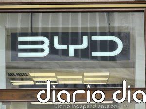 BYD reduce un 20,5% su beneficio en el primer semestre, aunque dispara un 67,8% sus exportaciones