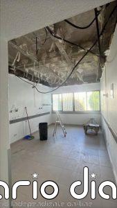 Cae parte del techo de una habitación del Hospital Don Benito-Villanueva