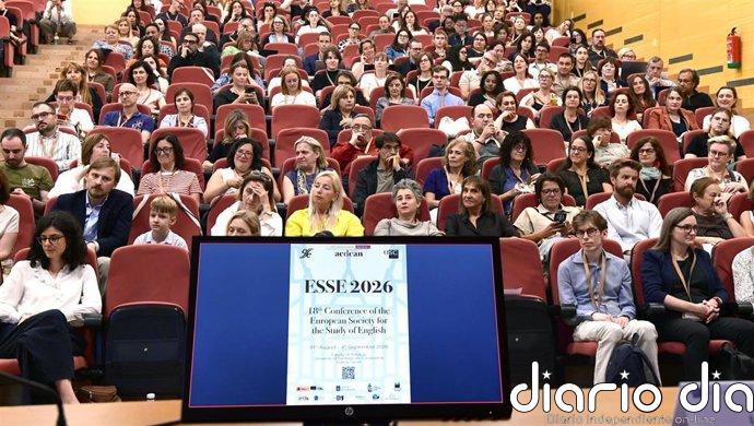 Cerca de 800 investigadores debaten en Santiago sobre los avances en el campo de la lingüística inglesa y la literatura