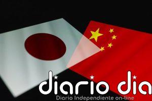 China reclama a Japón que respete sus principios antinucleares y advierte de que está "jugando con fuego"