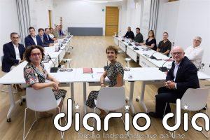 Chivite aborda con el sector del automóvil en Navarra la formación y selección de trabajadores para su electrificación