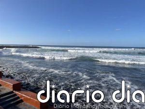 Cielos despejados salvo intervalos al norte de islas montañosas con temperaturas estables para este domingo en Canarias