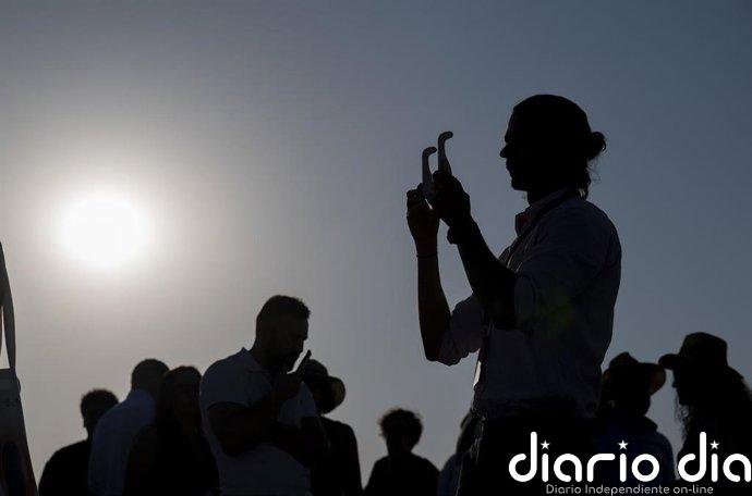 Ciencia hace un balance "positivo" del eclipse y felicita a la ciudadanía por seguirlo "con responsabilidad"