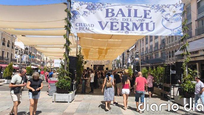 Ciudad Real inaugura el tradicional Baile del Vermú en el Día Grande de la Virgen del Prado
