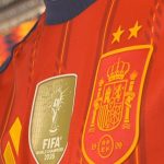 Colas en Madrid para conseguir la camiseta de la selección con las dos estrellas