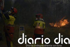 Controlados los incendios de O Riós (Ourense), de 30 hectáreas, y Moaña (Pontevedra), que afecta a menos de una
