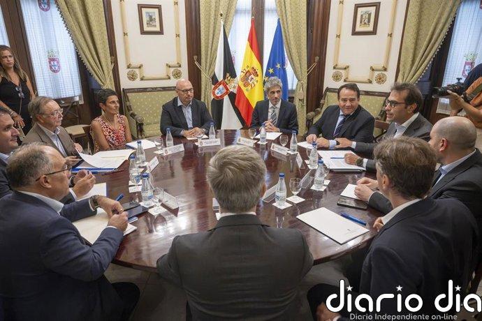 Cuerpo anuncia "medidas de choque" en Ceuta para reforzar la seguridad, gestionar retornos y revitalizar la economía
