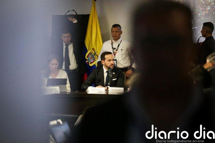 De La Espriella objeta una ley sobre cargos directivos por "razones de constitucionalidad"