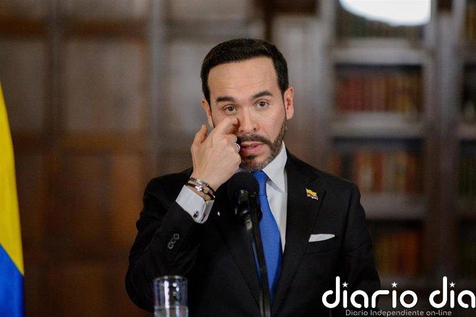 De la Espriella pide disculpas a los colombianos ofendidos por el acto religioso del día de su investidura
