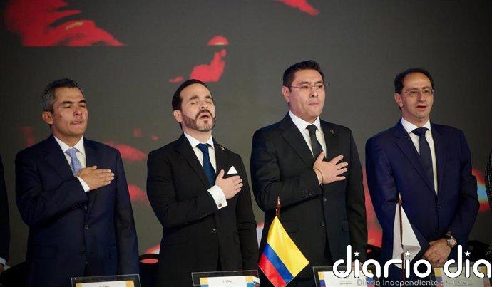 De la Espriella toma posesión de su nuevo gabinete para poner en marcha la "Patria Milagro"