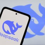 DeepSeek da un giro estratégico: cuadruplica sus precios y lanza su propio rival de Claude Code