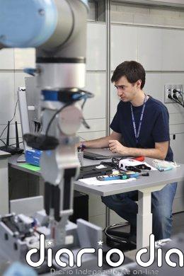 Desarrollan una IA que analiza la 'personalidad' de cada máquina para mejorar los procesos de fabricación automatizada Miguel Hernández del Valle, uno de los investigadores del estudio