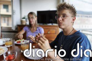 Desayunar no aumenta las calorías diarias y mejora la calidad de la alimentación de los adolescentes