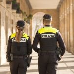 Detenidos dos hombres por robar en el mismo comercio de Vitoria-Gasteiz con dos horas de diferencia
