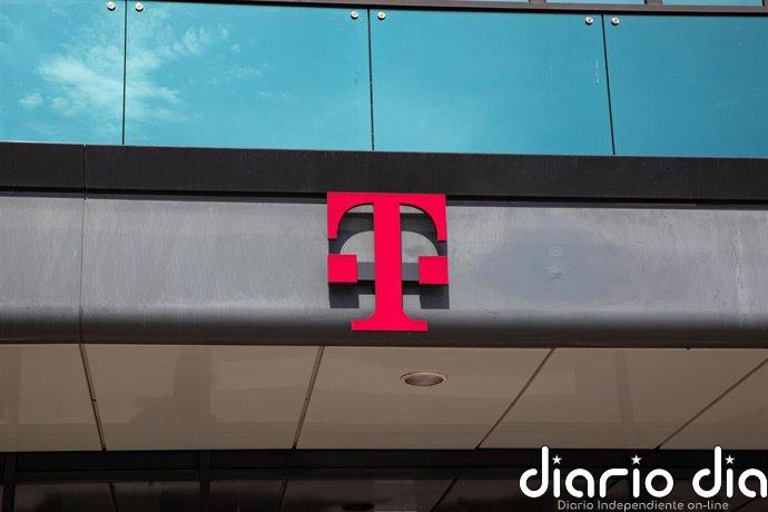 Deutsche Telekom adquiere una compañía de fibra óptica y un operador de televisión polacos por 1.000 millones