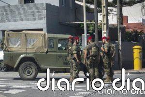Doce migrantes detenidos tras apedrear y herir a cuatro militares en el barrio ceutí de Benzú