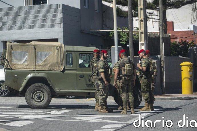 Doce migrantes detenidos tras apedrear y herir a cuatro militares en el barrio ceutí de Benzú