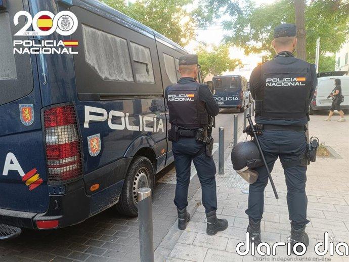 Dos detenidos por robar el móvil y la cartera a un turista en la Playa de Palma