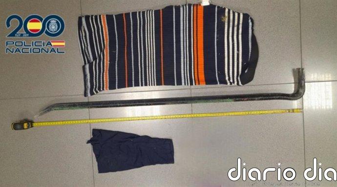 Dos detenidos tras ser sorprendidos cuando forzaban el cajetín de una gasolinera en Valladolid