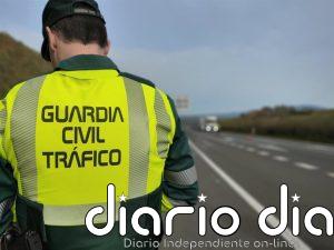Dos heridos graves y uno leve en un accidente de tráfico entre un coche y una moto a la salida de Luanco (Gozón)