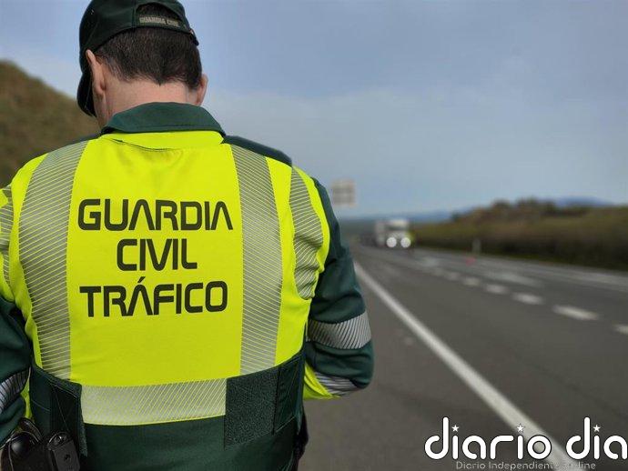 Dos heridos graves y uno leve en un accidente de tráfico entre un coche y una moto a la salida de Luanco (Gozón)