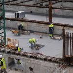 Economía/Laboral- Los salarios de los trabajadores de construcción e industria, los más protegidos frente a la inflación