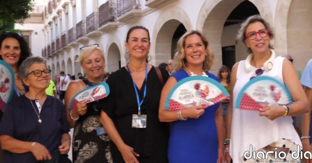 El abanico de la Feria de Almería se convierte en objeto de deseo